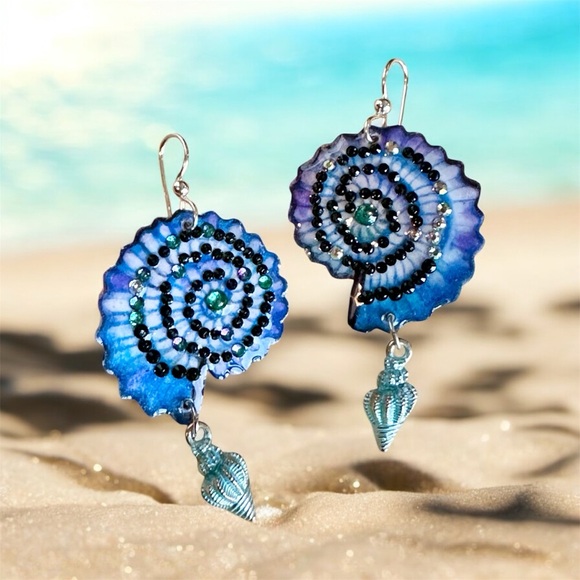 Swirled seashell handpainted earrings light w crystals and shell charm OOAK - Picture 1 of 6